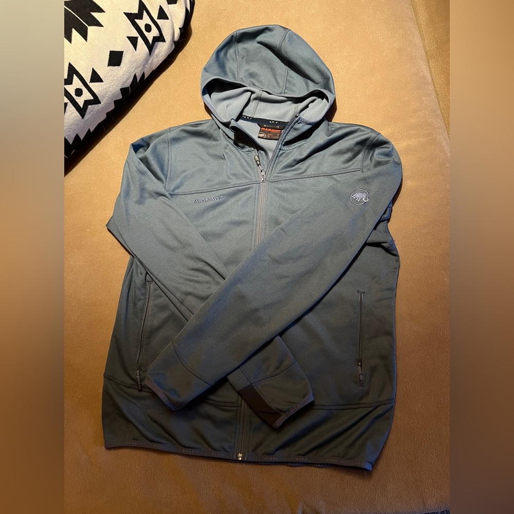 Men’s Mammut Slate Gray Hooded Jacket